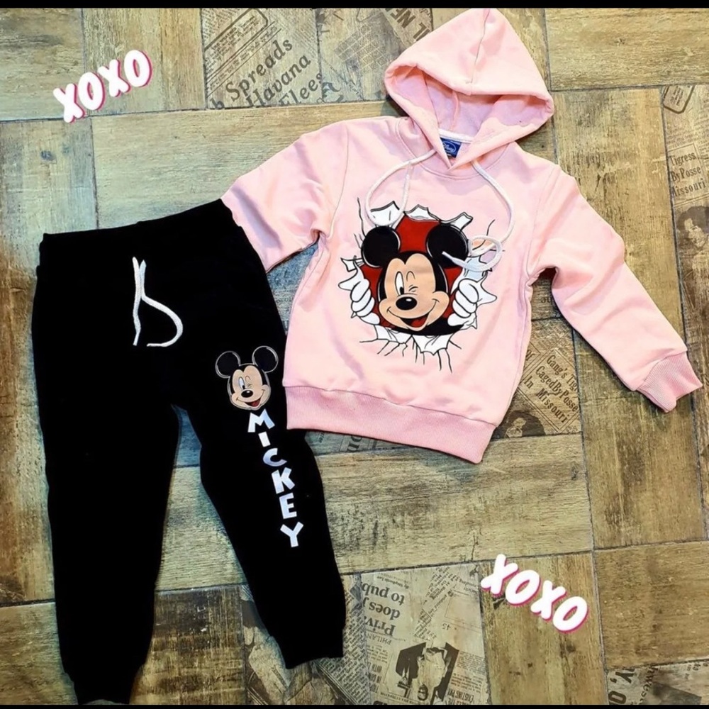 Children tracksuit - Picture 1 of 1
